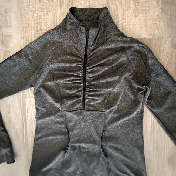 Sporty shirt - Picture 8 of 8